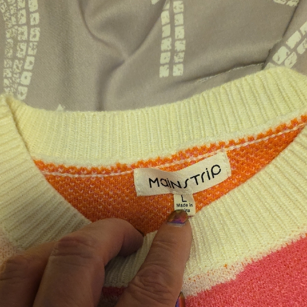 NWOT Main Strip Large Floral Knit Sweater - Pink and Orange - Picture 6 of 8